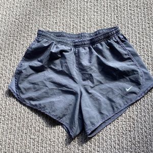 Nike girls size large grey running shorts